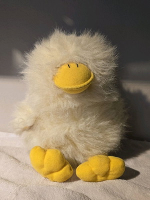 Plush duck like new