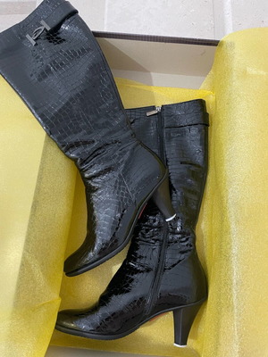 Alberto Guardiani boots new with snake print black size 39