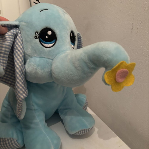 Large plush elephant like new