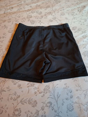 Boys' shorts black like new, size 164 cm
