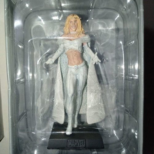 Marvel Emma Frost figures 2007 new, set of 2