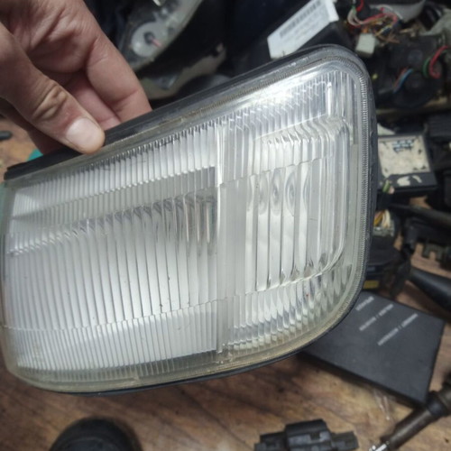 Left turn signal for Mitsubishi Space Wagon used, BP8266211C32