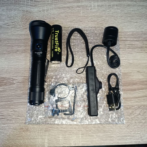 Trustfire T40R Luminus SFT40 LED flashlight new with USB-C charging