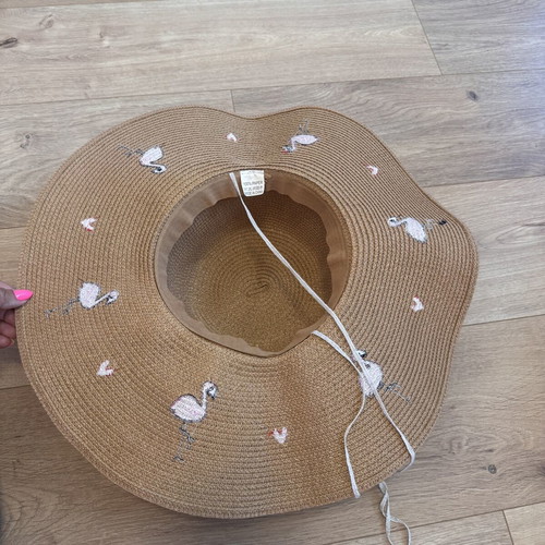 Flamingo Hearts Wide Brim Straw Sun Hat like new, beige