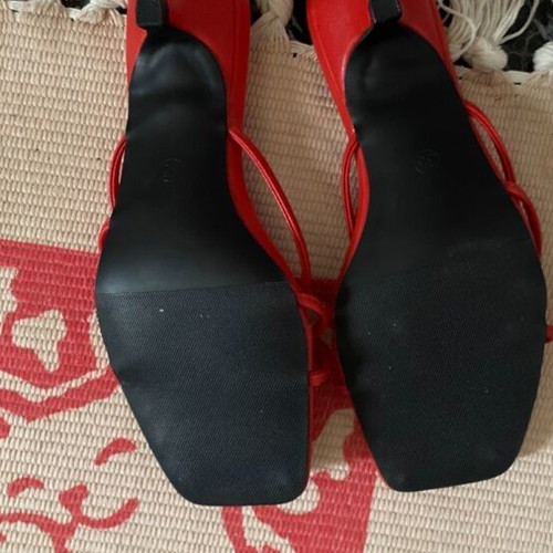 Red kitten heels new with small heel size 35-36