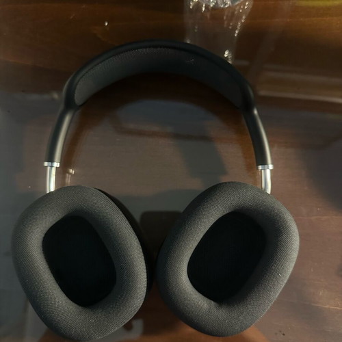 AirPods Max used with noise control issue