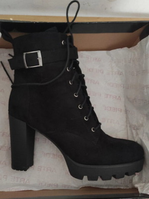 Arte Piedi ankle boots new, size 39, 10cm heel, black
