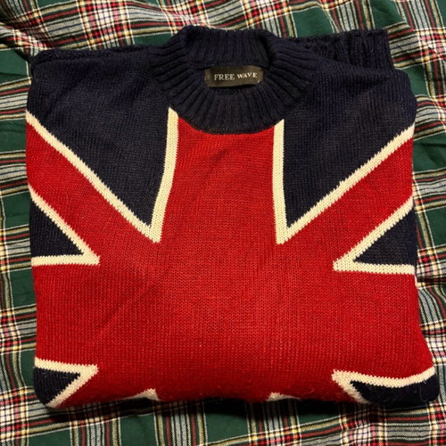 Free Wave sweater used, size XL, blue