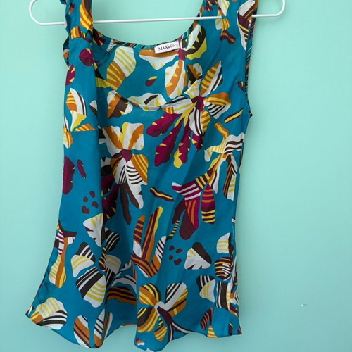 Max&Co. silk printed sleeveless top like new, floral pattern