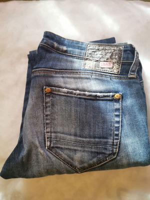 Uniform Gino Jeans Size 27 Like New With Vintage Distressed Look