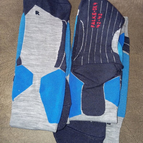 Falke ski socks new without tags
