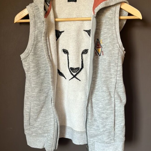 Ikks sleeveless kids jacket used, gray, age 10