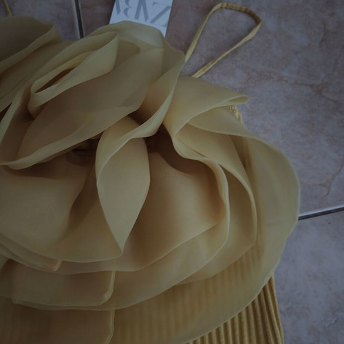Zara crop top with tulle rose, yellow mustard, size S