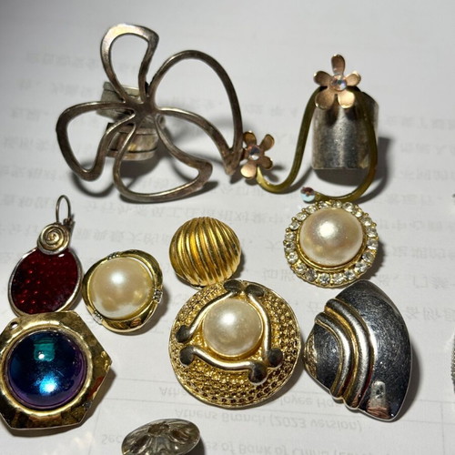 Vintage jewelry set used with earrings and rings
