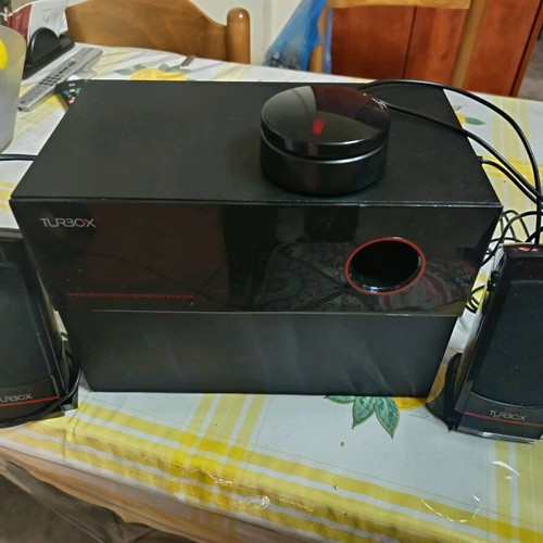 Turbo-XD400 2+1 speakers like new with Bluetooth