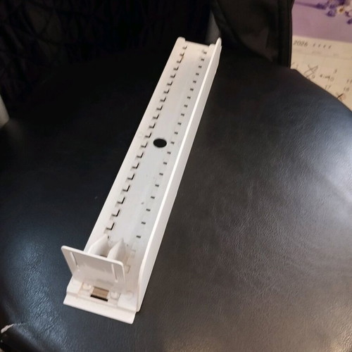 Shelf Promoter like new (cigarette furniture)