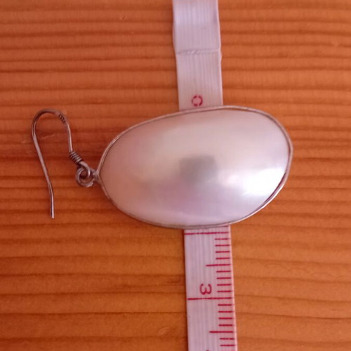 Handmade 925 silver oval dangle earrings with mother of pearl