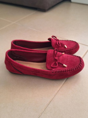 Bozikis loafers burgundy suede type like new
