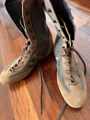 Hogan brown leather boots size 38 like new