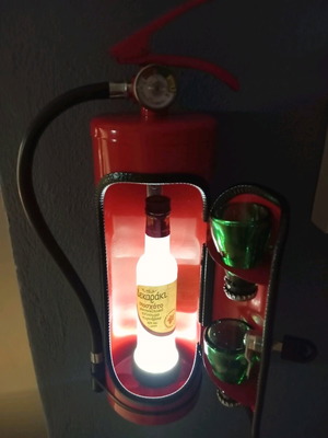Mini bar πυροσβεστήρας καινούργιο με κλειδαριά και industrial ύφος
