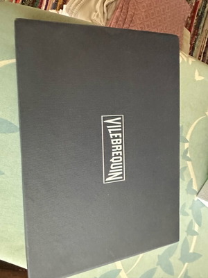 Vilebrequin box σαν καινούργιο από μαγιώ περσινής συλλογής