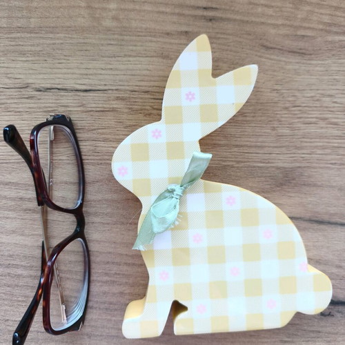 Decorative wooden rabbit like new