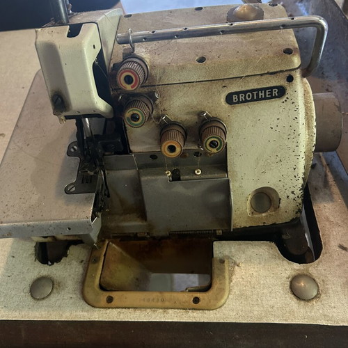 Brother 5-Thread Overlock Sewing Machine used, professional