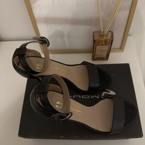 Mourtzi sandals size 39, black