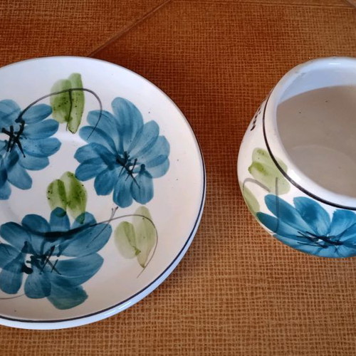 Ceramic cup and saucer set used, tea size