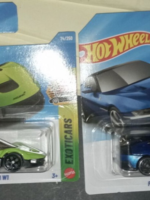 Hot Wheels McLaren W1 και Ferrari 12Cilindri μεταλλικά αυτοκινητάκια, σετ 2