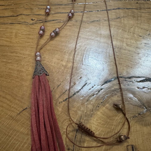 Necklace set 58cm boho-chic with burgundy faux leather cords and metallic beads like new