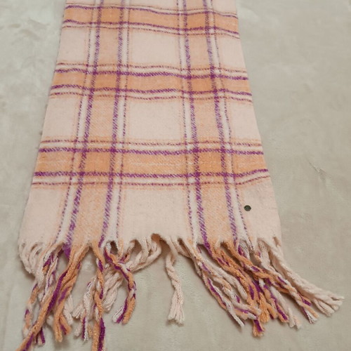 Roxy scarf like new, multicolored