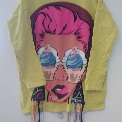 Long-sleeve funky blouse one size like new, yellow