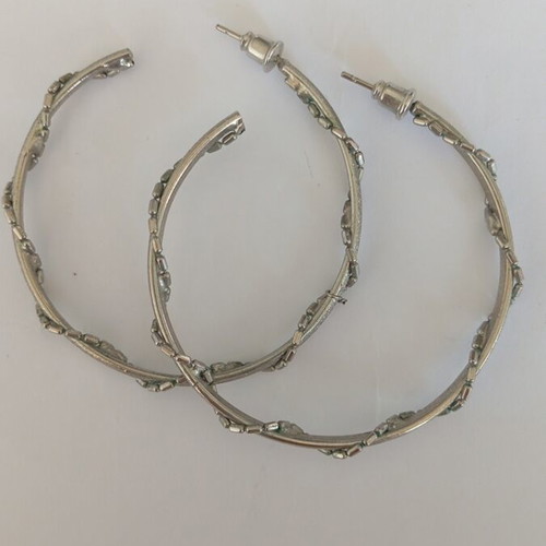Various jewelry set like new with earrings, rings, and bracelet