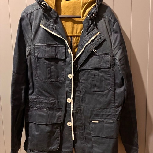 Men's Sisley parka like new, size Large, blue