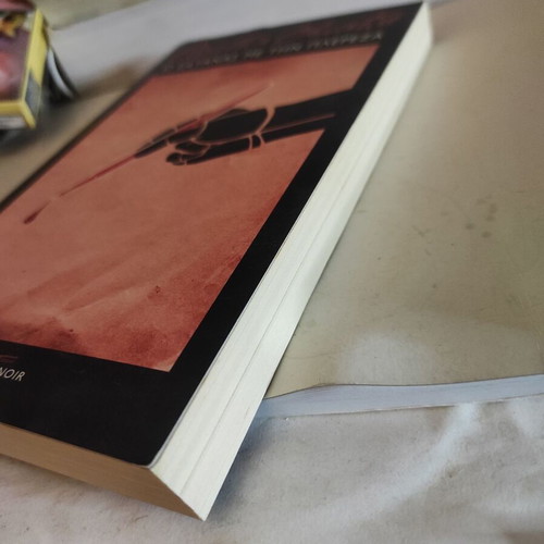 The Devil with the Pelerine like new, Agatha Christie crime novel
