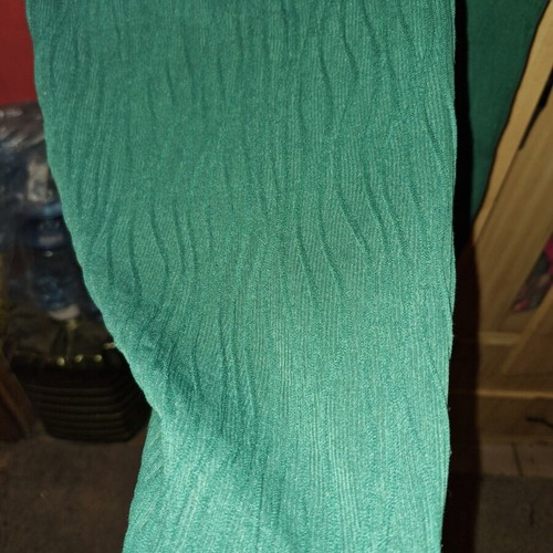 Skirt green size L like new with slit