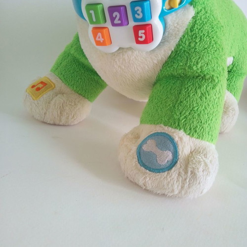 Scout LeapFrog plush dog used with music and English