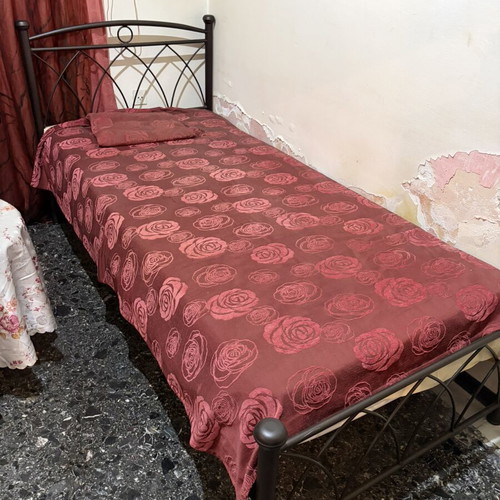 Metal single bed frame 90x200 cm, no mattress