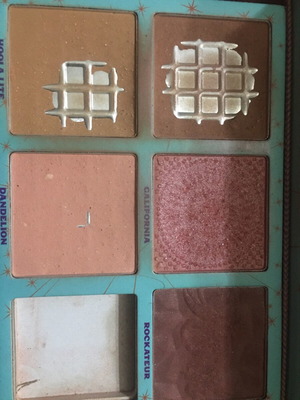 Benefit palette like new