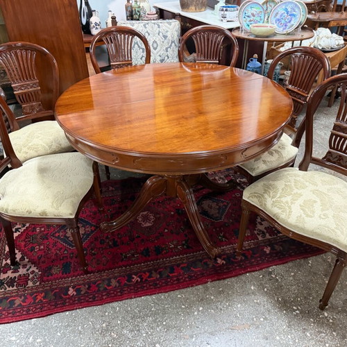 Varagkis Dining Set with Six Chairs like new
