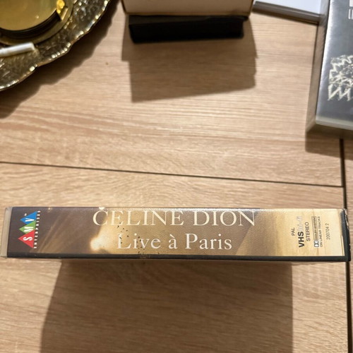 Céline Dion Live à Paris VHS like new, pop