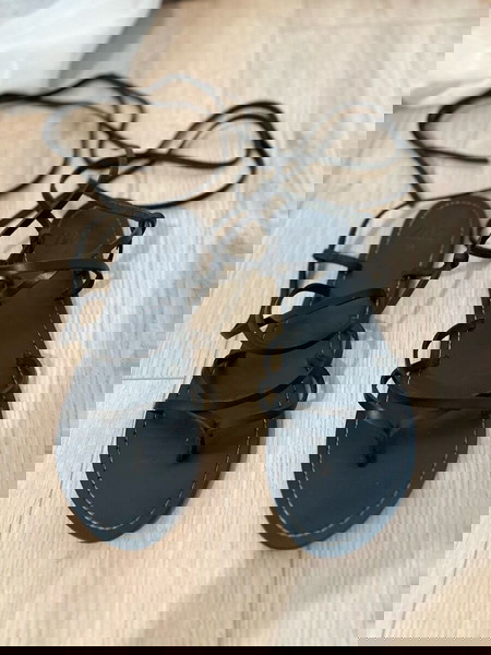 Zara δερμάτινα σανδάλια