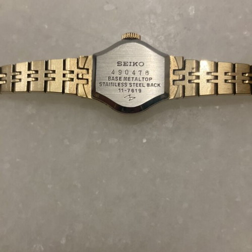 Seiko women's vintage watch used, needs repair, gold color