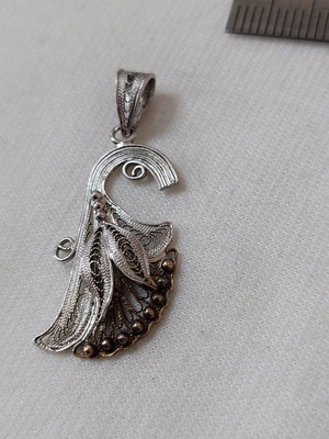 Silver pendant vintage used 1.7 gr