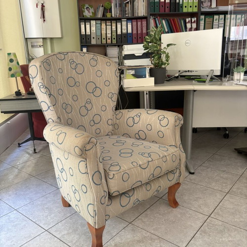 Vintage modern bergere armchair with wooden legs
