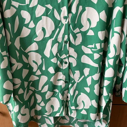 C&A Women's Shirt Large-XL like new, thin fabric, white and green