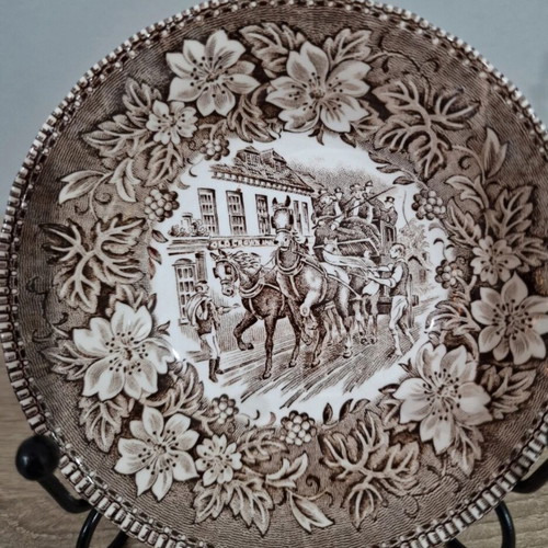 Coaching Taverns 1828 Royal Tudor Ware English Porcelain Small Bowl like new
