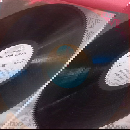 Elvis Presley Love Songs LP used, rock