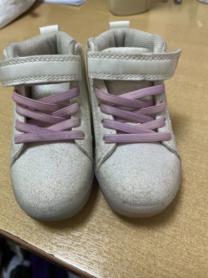 Baby boots like new with glitter iridescent lights white